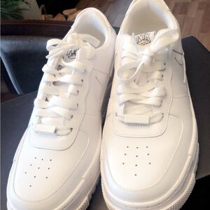 COPY - NEW in Box Women AF1 Pixel NIKE